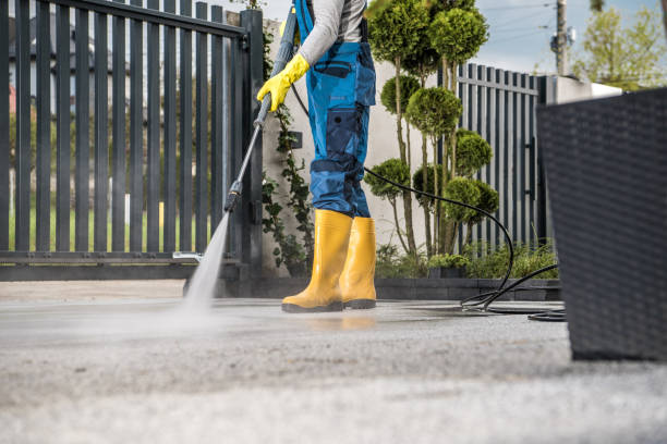 Best Commercial Pressure Washing  in Winnebago, IL